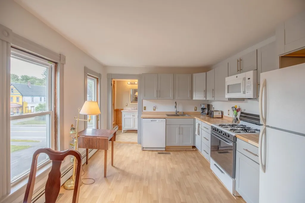 316 Nh Route 25 Warren NH 03279-4430