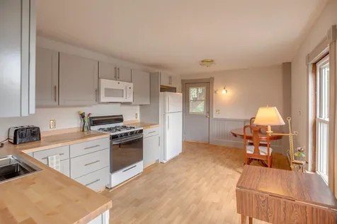 316 Nh Route 25 Warren NH 03279-4430