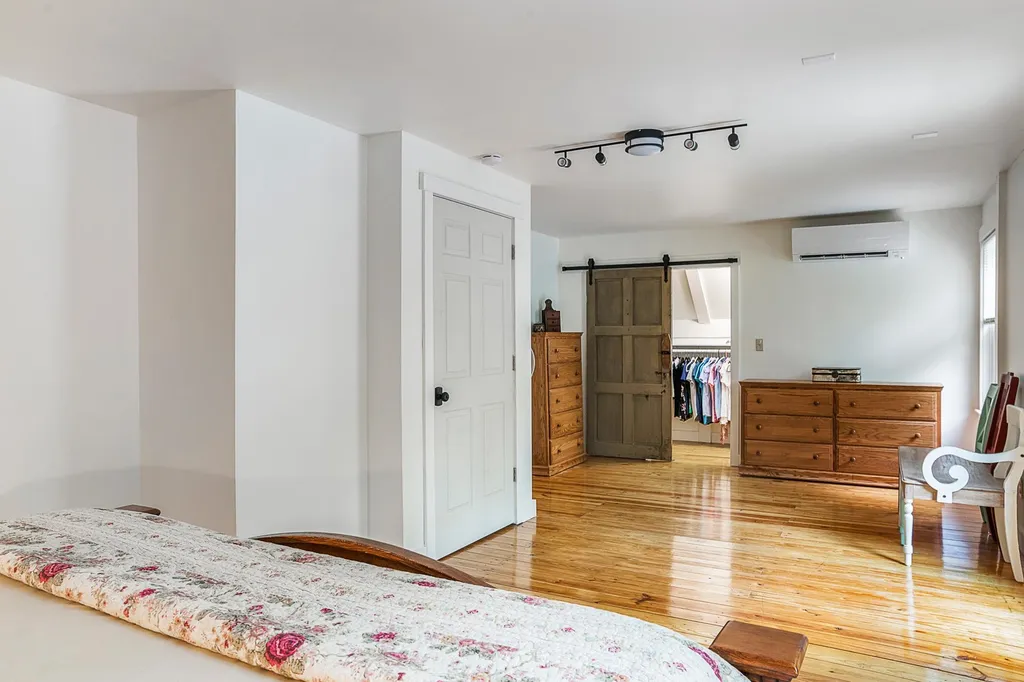 14 Bear Drive Enfield NH 03748
