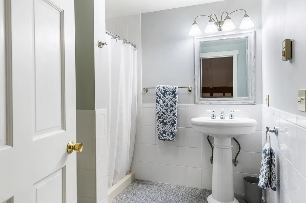 14 Bear Drive Enfield NH 03748