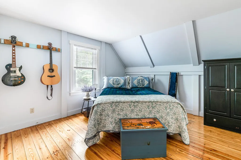 14 Bear Drive Enfield NH 03748