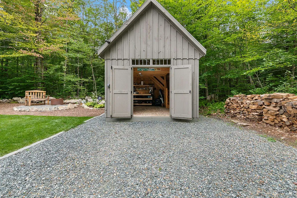 14 Bear Drive Enfield NH 03748