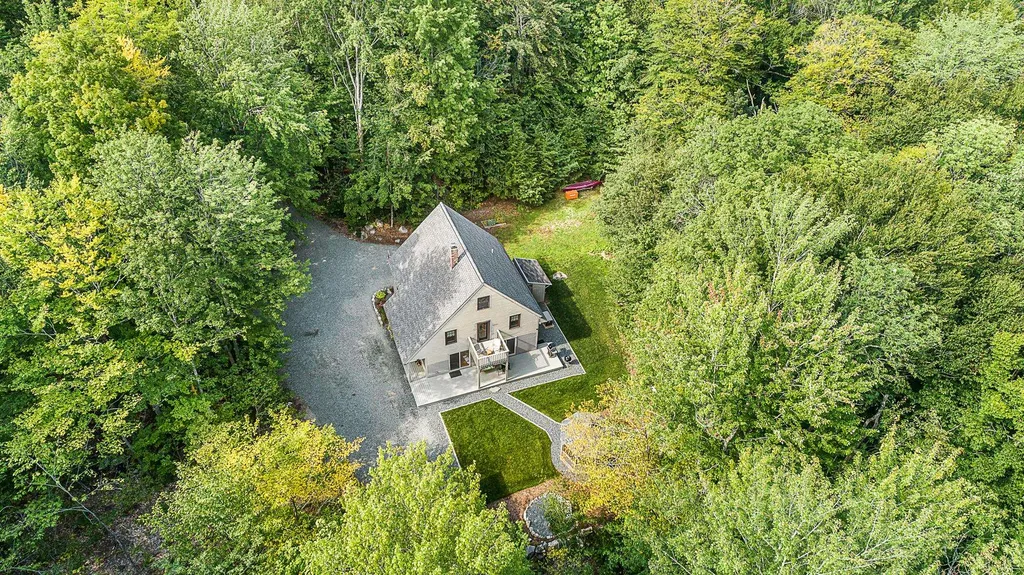 14 Bear Drive Enfield NH 03748