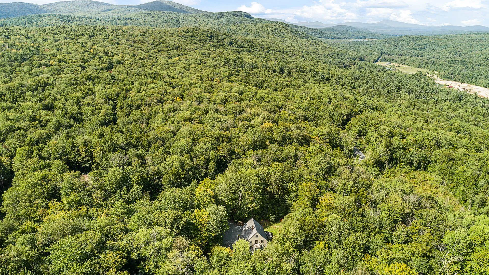14 Bear Drive Enfield NH 03748