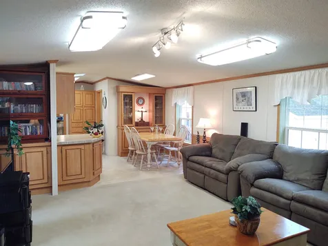 10 Hickory Avenue North Hampton NH 03862