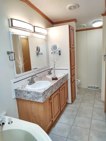 10 Hickory Avenue North Hampton NH 03862