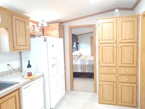 10 Hickory Avenue North Hampton NH 03862