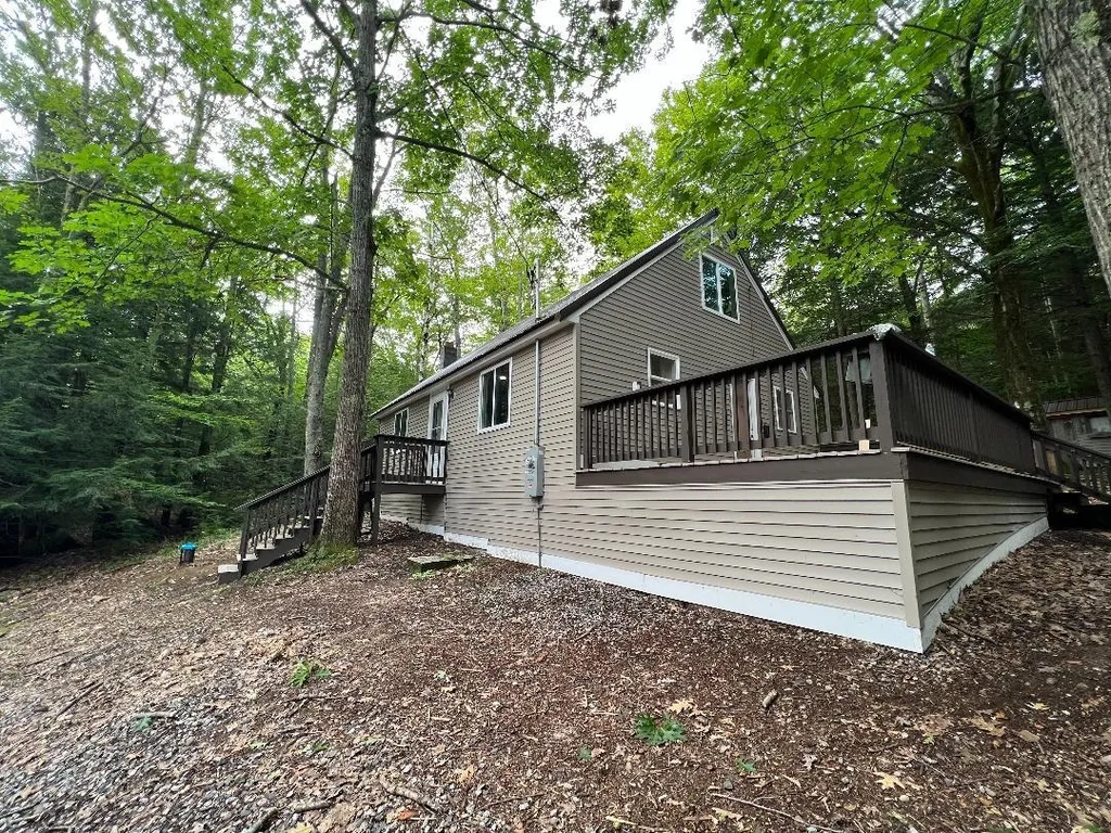 17 Auclair Road Middleton NH 03887