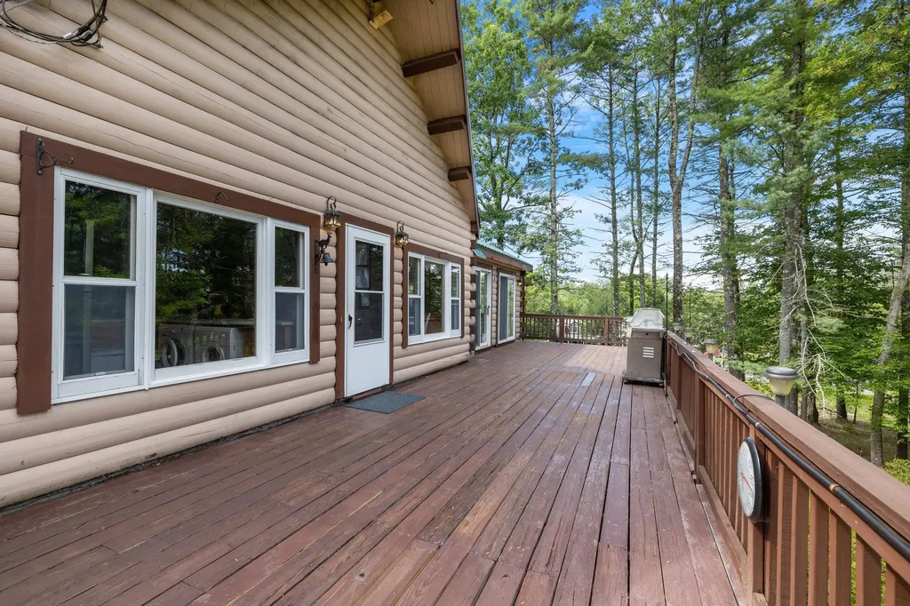 60 Hillcrest Road Moultonborough NH 03254