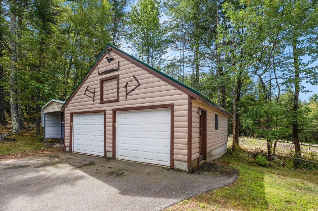 60 Hillcrest Road Moultonborough NH 03254