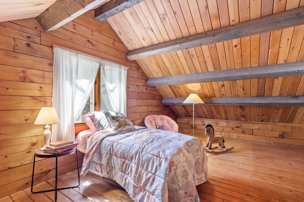 60 Hillcrest Road Moultonborough NH 03254