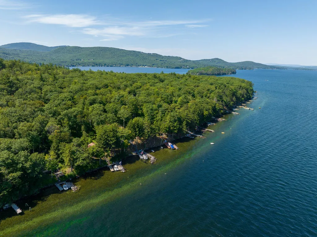 958 Rattlesnake Island Alton NH 03809