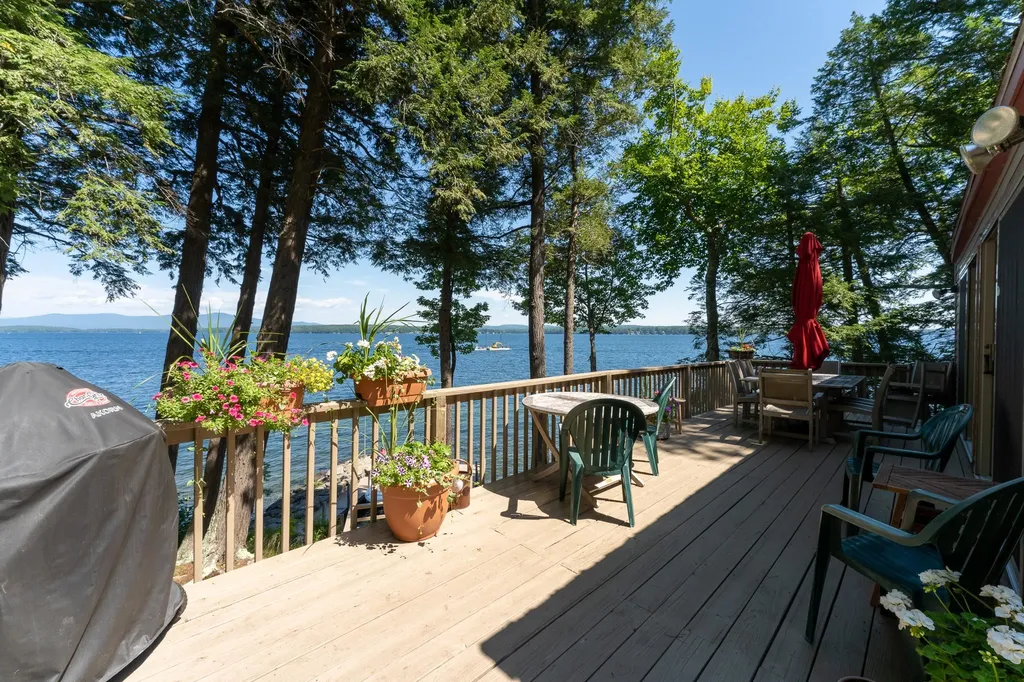 958 Rattlesnake Island Alton NH 03809