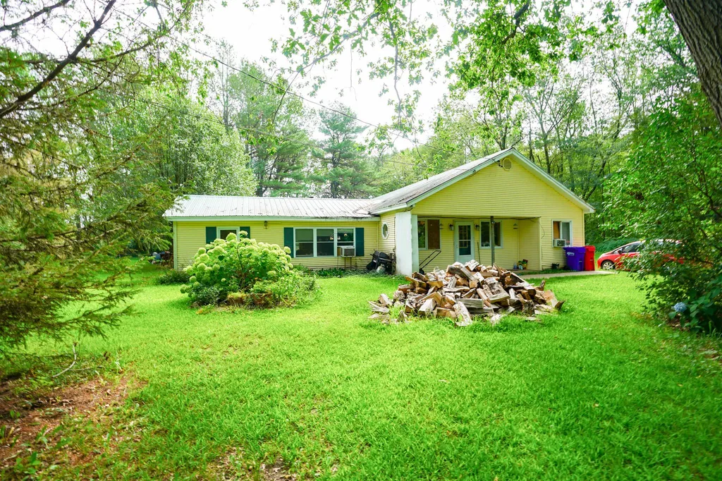 39 Lavigne Road Colchester VT 05446