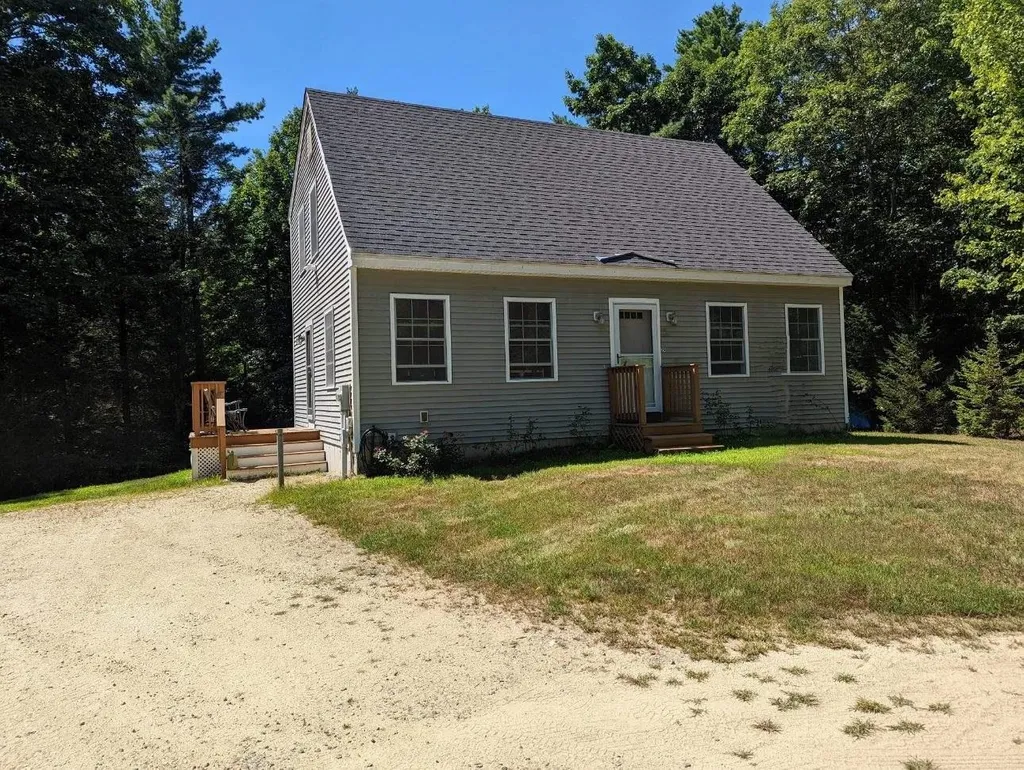 29 Cedar Creek Barrington NH 03825