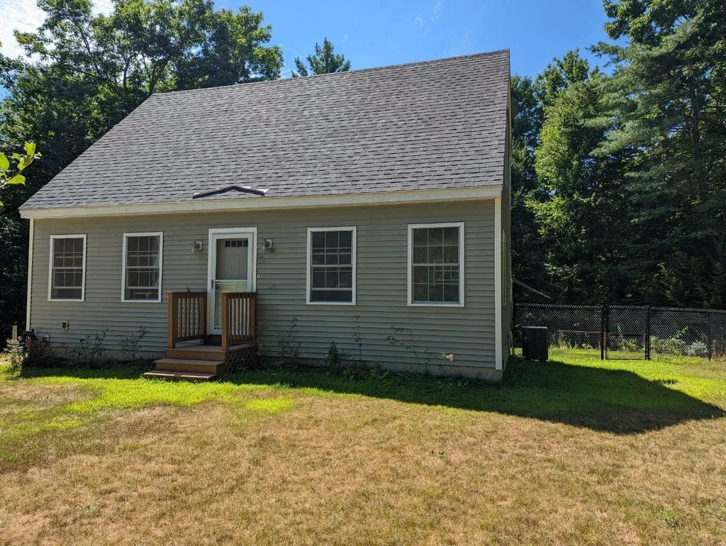 29 Cedar Creek Barrington NH 03825