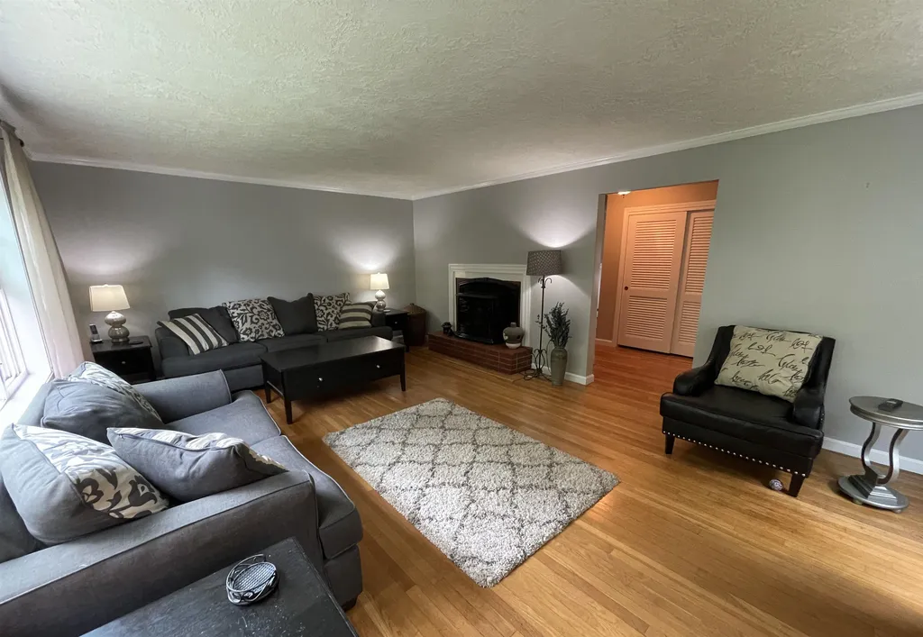 87 Joseph Street Manchester NH 03102
