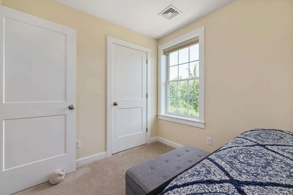 31 Huntington Way Kittery ME 03904