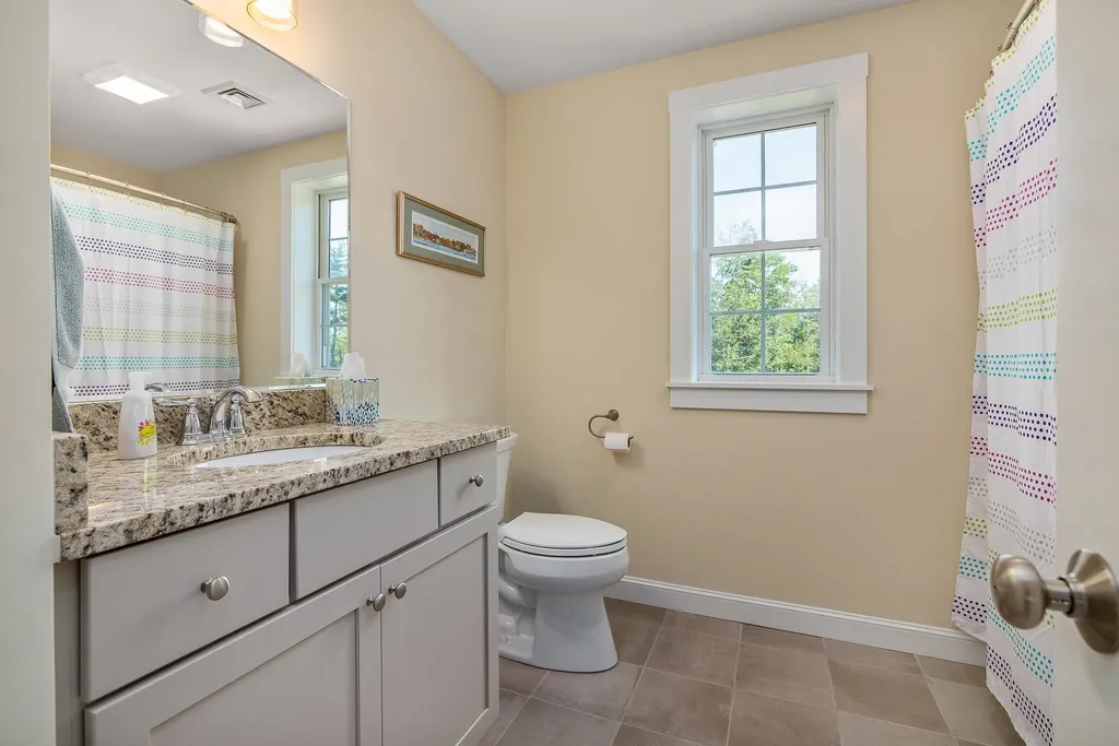 31 Huntington Way Kittery ME 03904