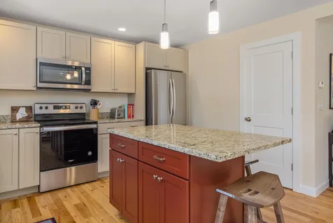 31 Huntington Way Kittery ME 03904