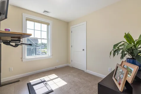 31 Huntington Way Kittery ME 03904