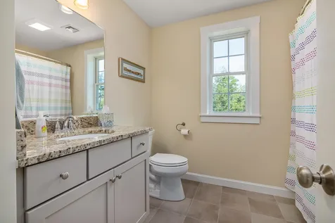 31 Huntington Way Kittery ME 03904