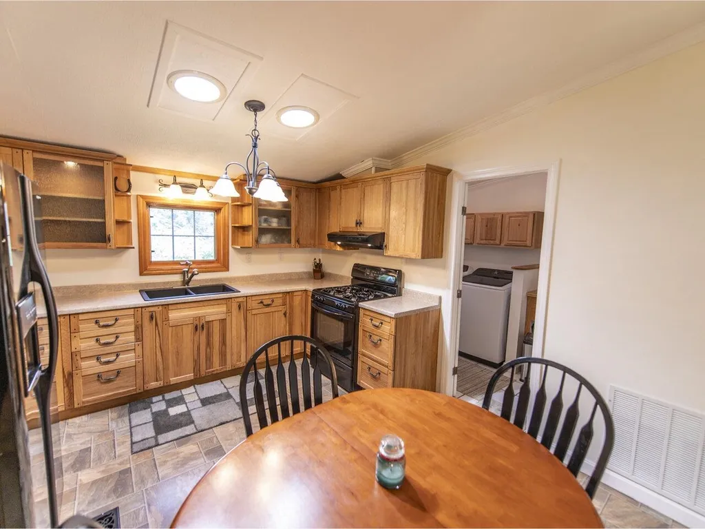 85 Timothy Way Williston VT 05495