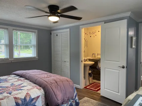 26 Ray Street Gorham NH 03581
