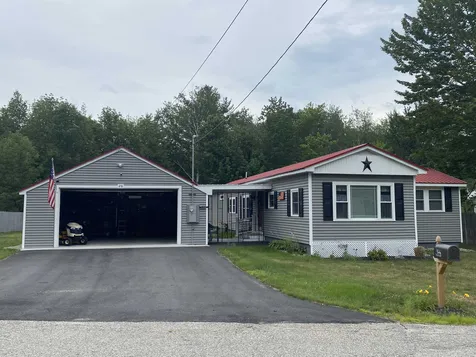 26 Ray Street Gorham NH 03581