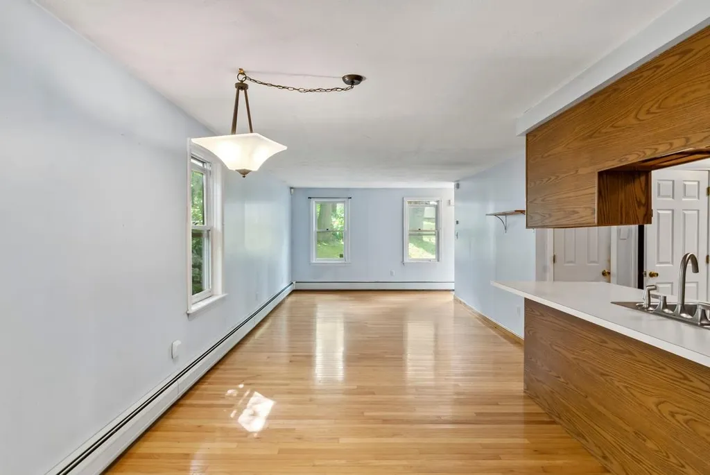 33 Moonlight Drive Newmarket NH 03857