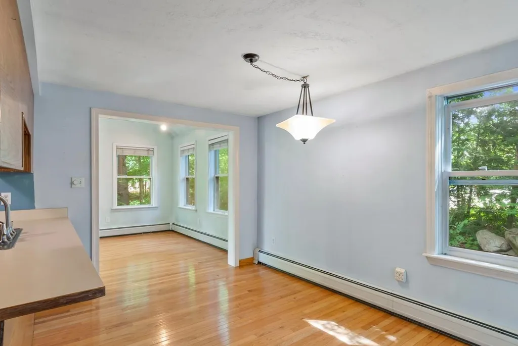 33 Moonlight Drive Newmarket NH 03857