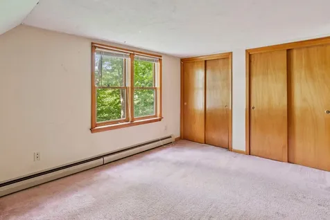 33 Moonlight Drive Newmarket NH 03857