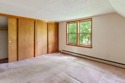 33 Moonlight Drive Newmarket NH 03857