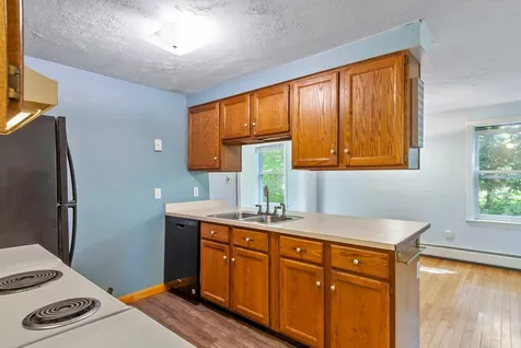 33 Moonlight Drive Newmarket NH 03857