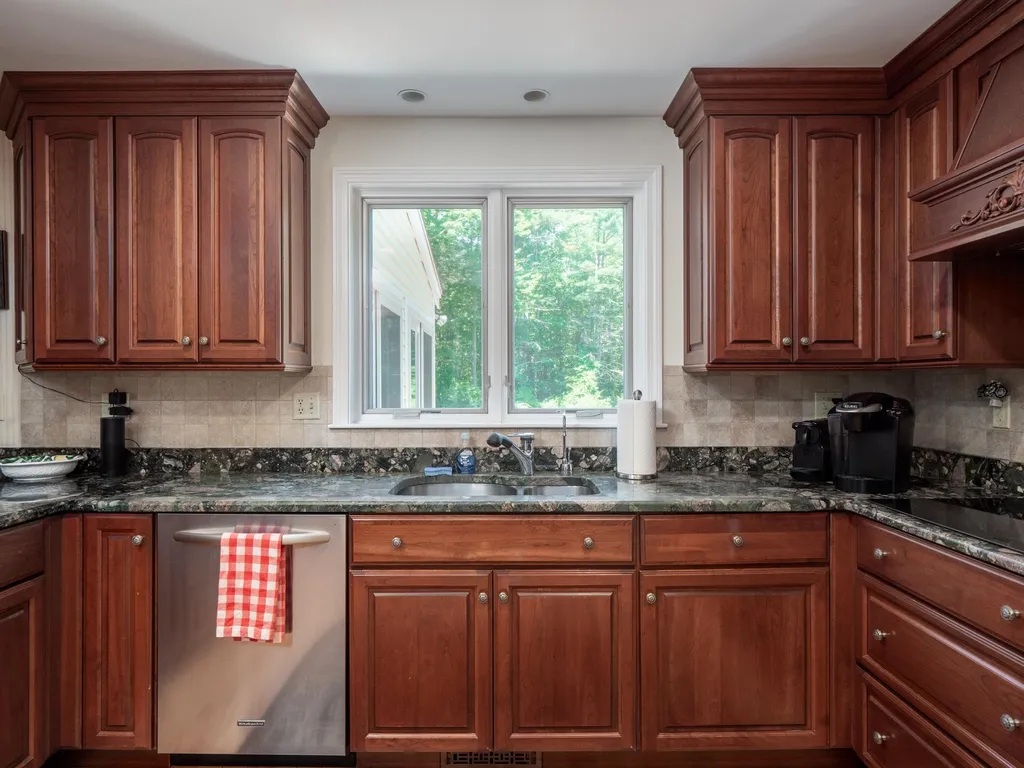 28 Fielding Way Rye NH 03870