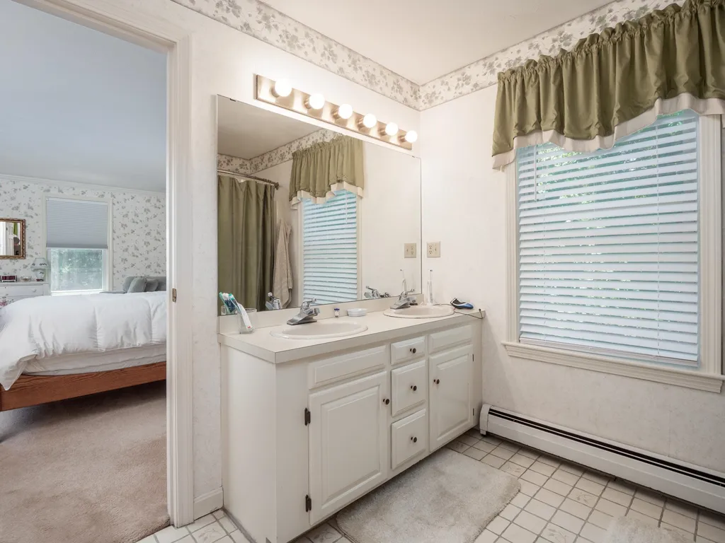 28 Fielding Way Rye NH 03870