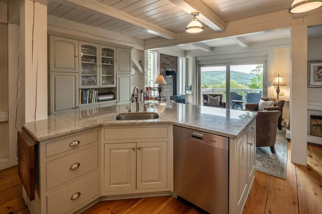 343 Spruce Way Woodstock VT 05091