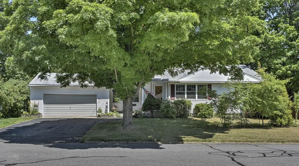 12 Harold Road Keene NH 03431