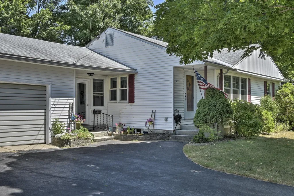 12 Harold Road Keene NH 03431