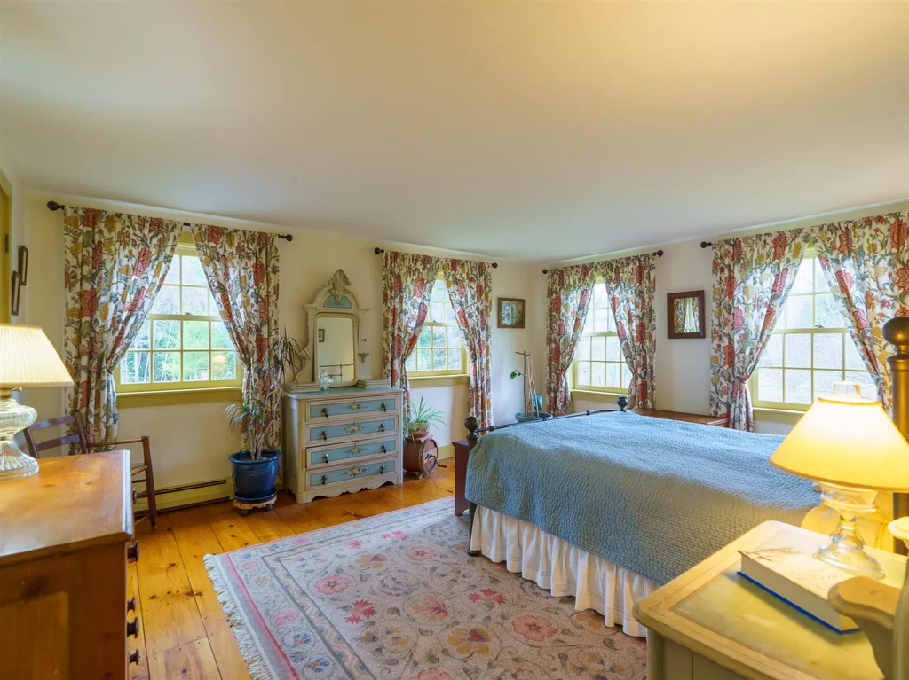 601 Cadwell Road Thetford VT 05043