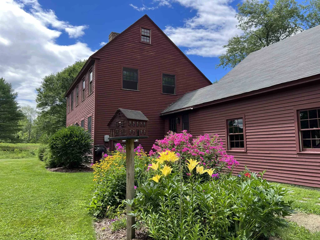 601 Cadwell Road Thetford VT 05043