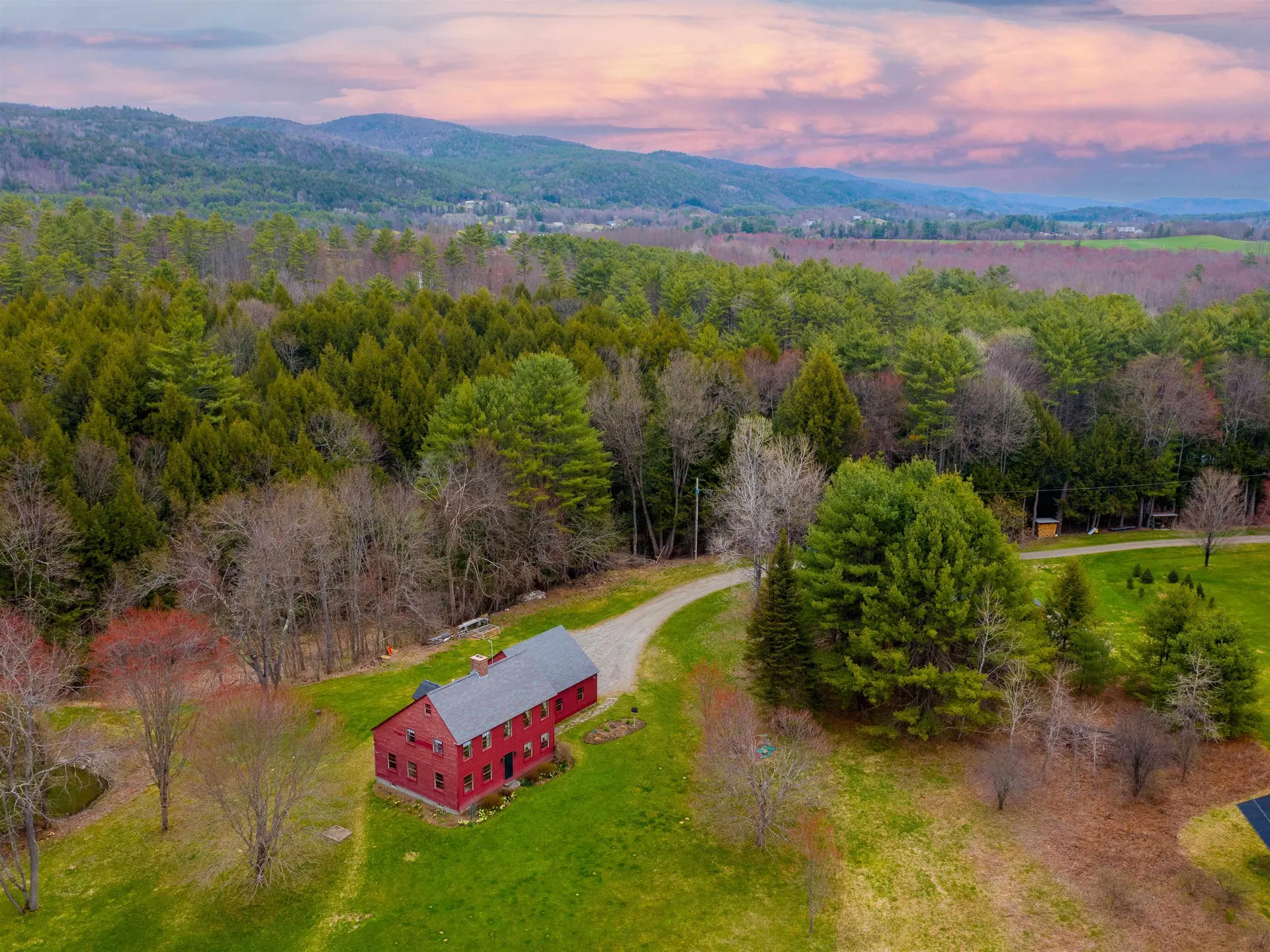 601 Cadwell Road Thetford VT 05043