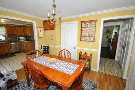 21 Boisvert Street Manchester NH 03103