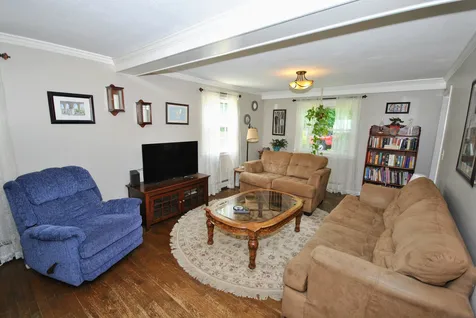 21 Boisvert Street Manchester NH 03103