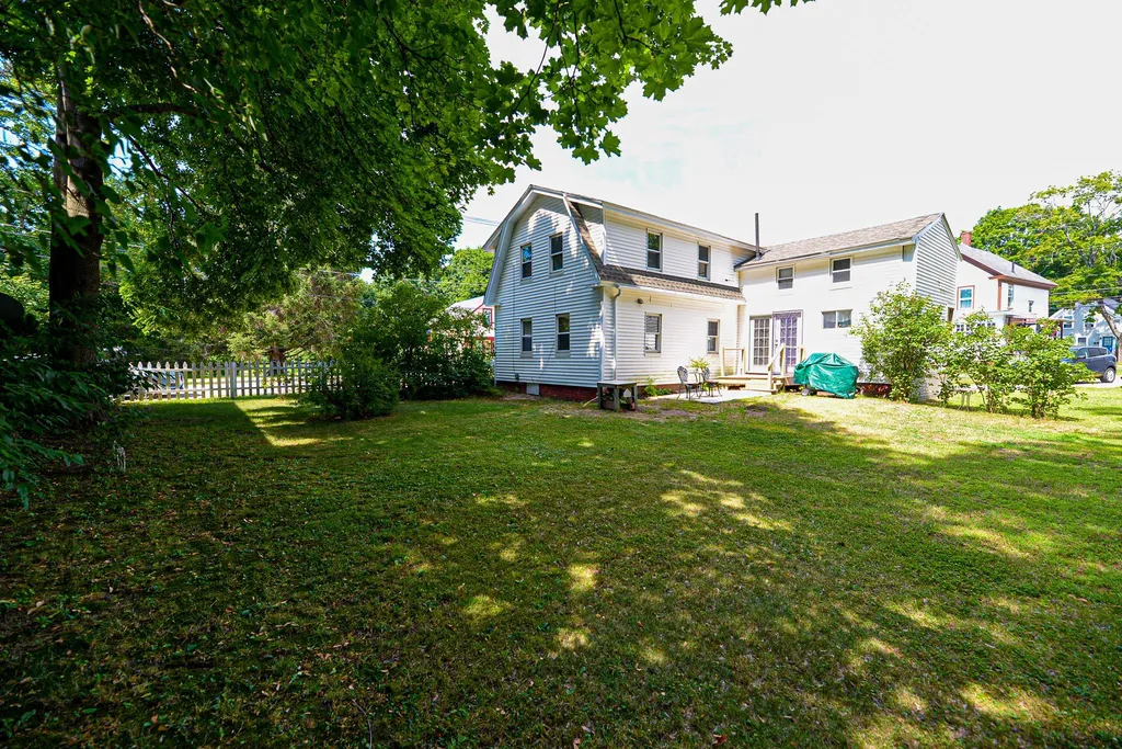6 School Street Rochester NH 03867