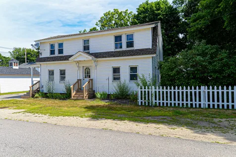 6 School Street Rochester NH 03867