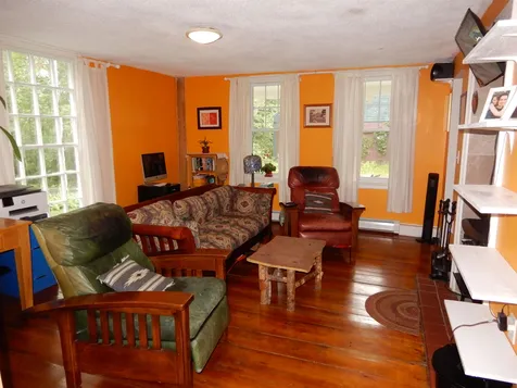54 Turnpike Road Grafton NH 03240
