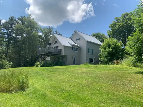 261 Cross Road Newport Town VT 05857