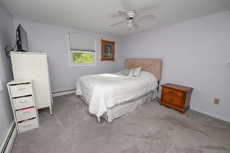 2 Bartlett Street Newton NH 03858
