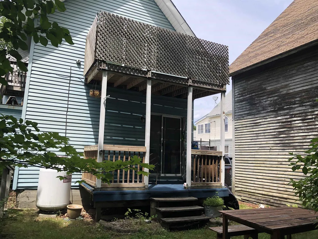 26 Parkhurst Street Lebanon NH 03766